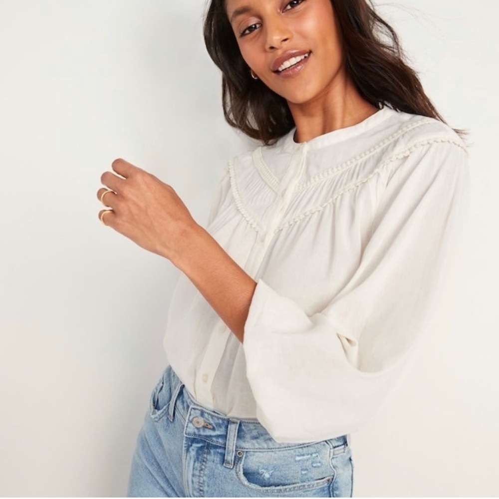 Old Navy Oversized Crochet Pom-Pom Dolman-Sleeve Blouse for Women Size Large